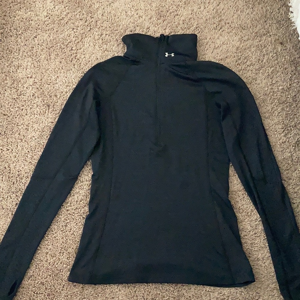 Fitted Under Armour Half Zip Top
